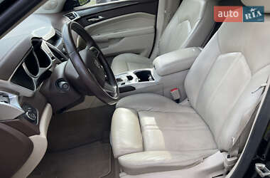 Внедорожник / Кроссовер Cadillac SRX 2010 в 
