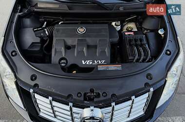 Позашляховик / Кросовер Cadillac SRX 2014 в 