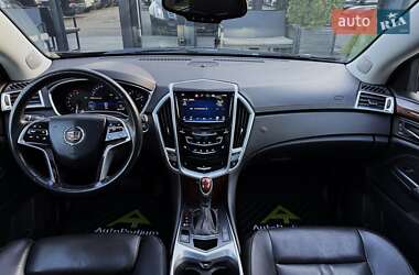 Позашляховик / Кросовер Cadillac SRX 2014 в 