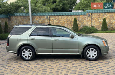 Позашляховик / Кросовер Cadillac SRX 2004 в 