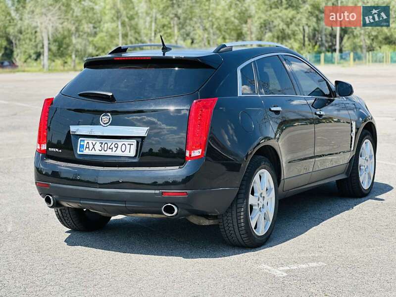 Позашляховик / Кросовер Cadillac SRX 2011 в Харкові