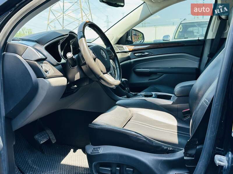 Позашляховик / Кросовер Cadillac SRX 2011 в Харкові