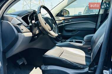 Позашляховик / Кросовер Cadillac SRX 2011 в 