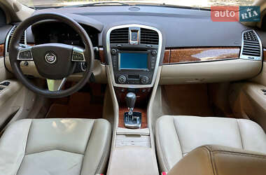 Позашляховик / Кросовер Cadillac SRX 2008 в 