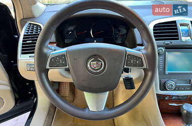 Позашляховик / Кросовер Cadillac SRX 2008 в 