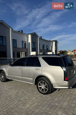 Позашляховик / Кросовер Cadillac SRX 2004 в 
