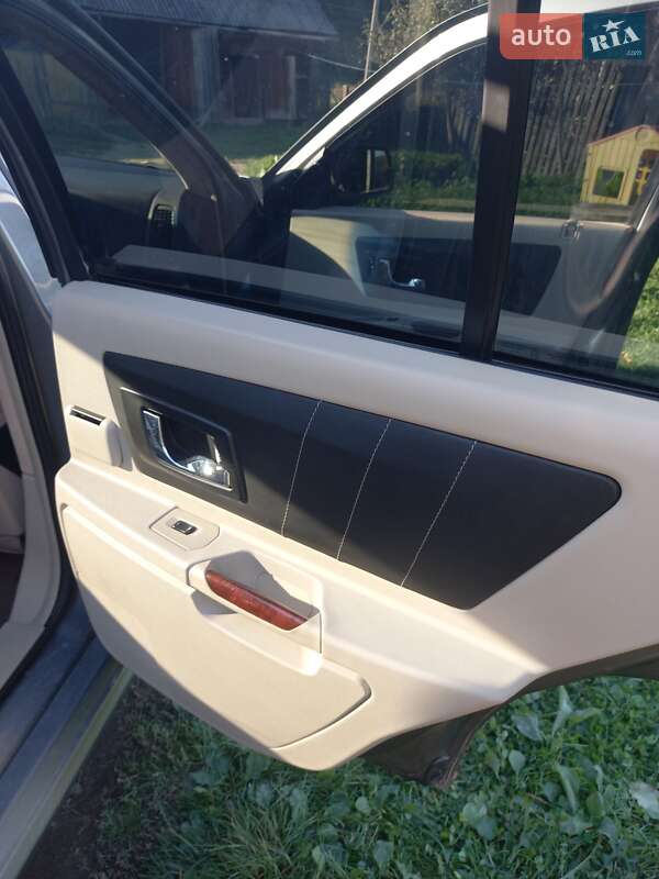 Позашляховик / Кросовер Cadillac SRX 2004 в Калуші