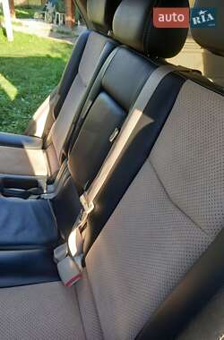 Позашляховик / Кросовер Cadillac SRX 2004 в 