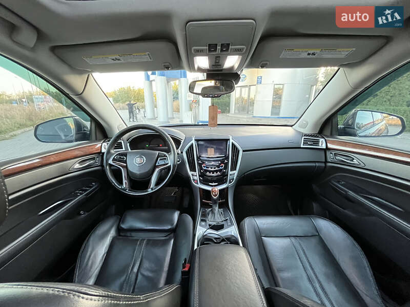 Внедорожник / Кроссовер Cadillac SRX 2015 в Жмеринке
