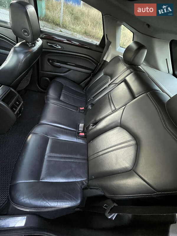 Внедорожник / Кроссовер Cadillac SRX 2015 в Жмеринке