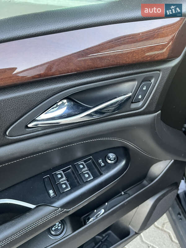 Внедорожник / Кроссовер Cadillac SRX 2015 в Жмеринке