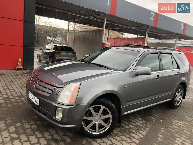 Внедорожник / Кроссовер Cadillac SRX 2004 в Калуше