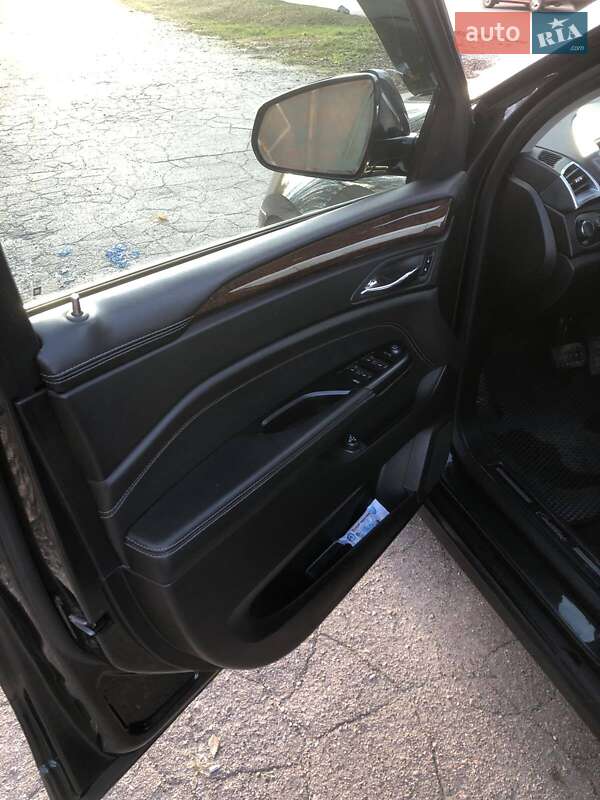 Внедорожник / Кроссовер Cadillac SRX 2014 в Днепре фото 8 Внедорожник / Кроссовер Cadillac SRX 2014 в Днепре