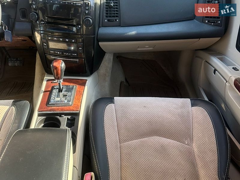 Внедорожник / Кроссовер Cadillac SRX 2004 в Тернополе