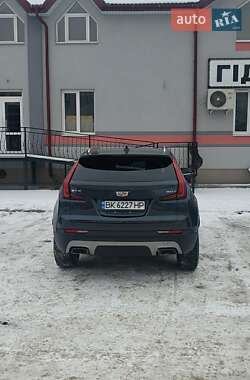 Внедорожник / Кроссовер Cadillac XT4 2019 в 