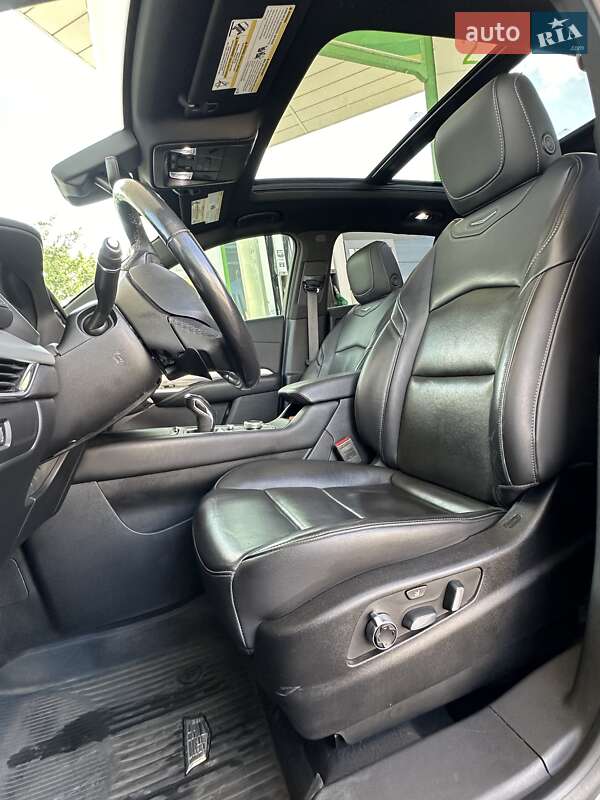 Внедорожник / Кроссовер Cadillac XT4 2018 в Сумах