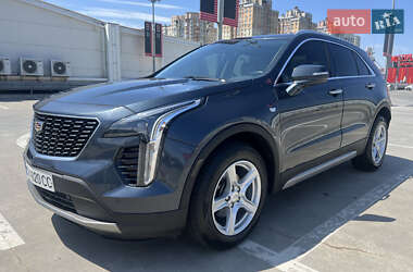 Внедорожник / Кроссовер Cadillac XT4 2018 в 