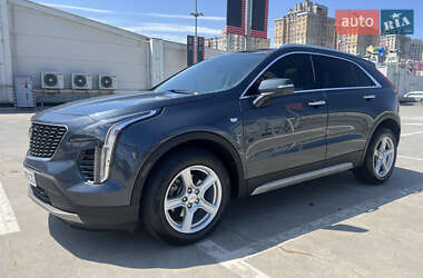 Внедорожник / Кроссовер Cadillac XT4 2018 в 