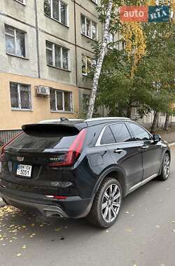 Внедорожник / Кроссовер Cadillac XT4 2018 в 