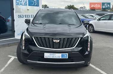 Внедорожник / Кроссовер Cadillac XT4 2018 в 
