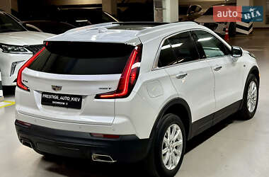 Внедорожник / Кроссовер Cadillac XT4 2022 в 