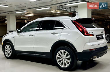 Внедорожник / Кроссовер Cadillac XT4 2022 в 