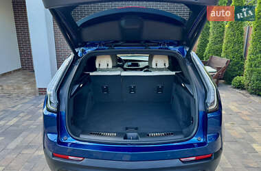 Внедорожник / Кроссовер Cadillac XT4 2019 в 