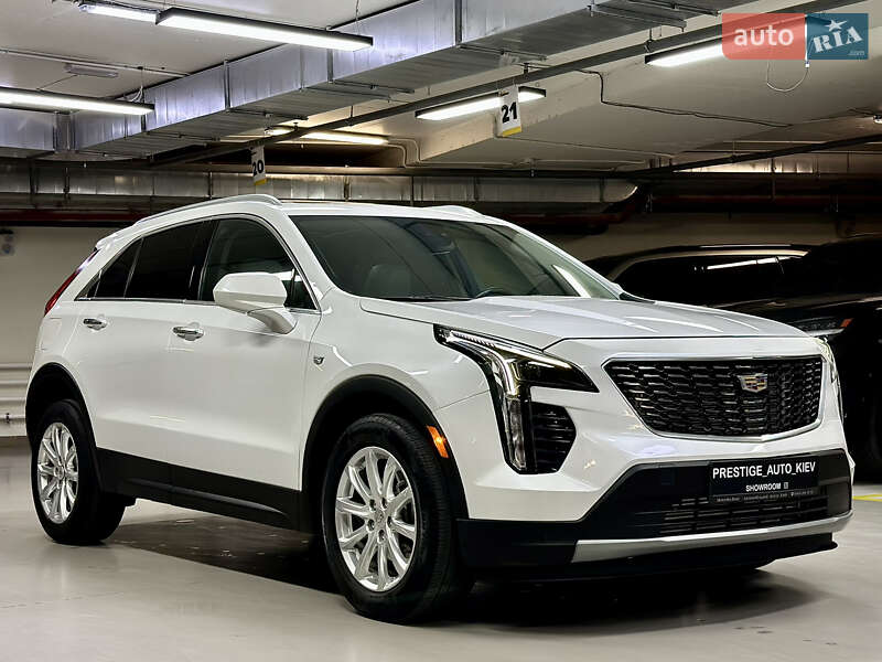 Внедорожник / Кроссовер Cadillac XT4 2022 в Киеве