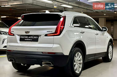 Внедорожник / Кроссовер Cadillac XT4 2022 в 