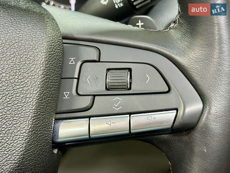Внедорожник / Кроссовер Cadillac XT4 2022 в Киеве