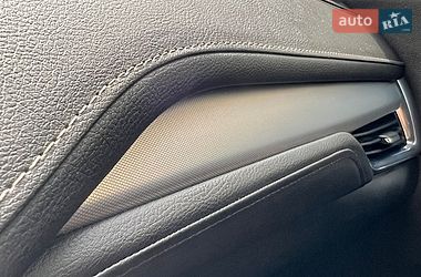 Внедорожник / Кроссовер Cadillac XT4 2020 в Киеве