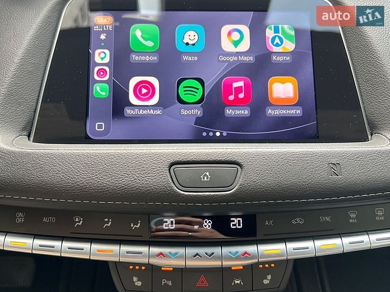 Внедорожник / Кроссовер Cadillac XT4 2020 в Киеве