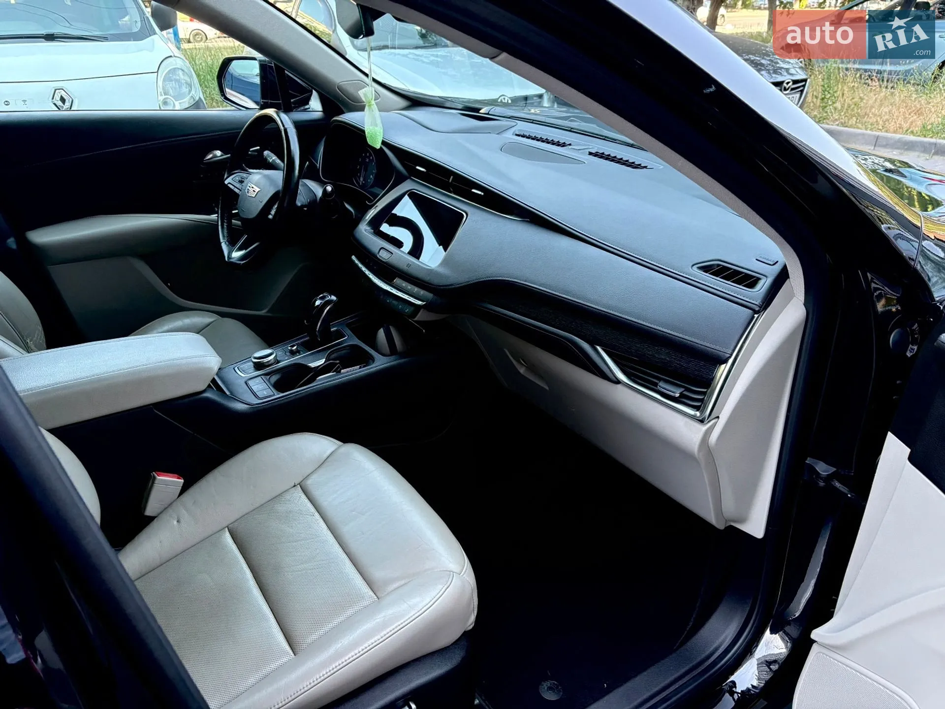 2019 Cadillac XT4 - мініатюра 15