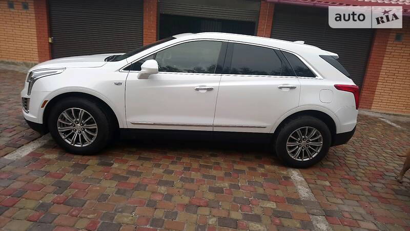 Позашляховик / Кросовер Cadillac XT5 2017 в Василькові