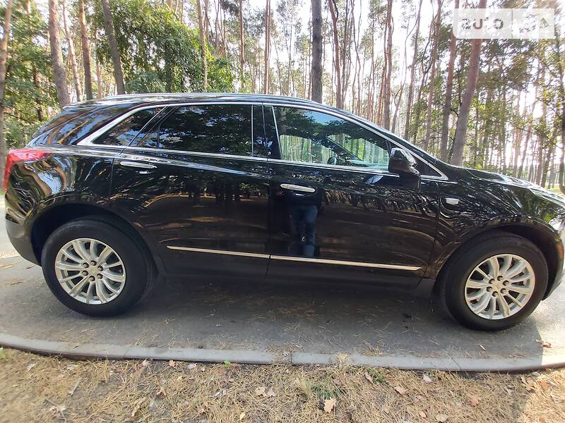 Внедорожник / Кроссовер Cadillac XT5 2016 в Житомире