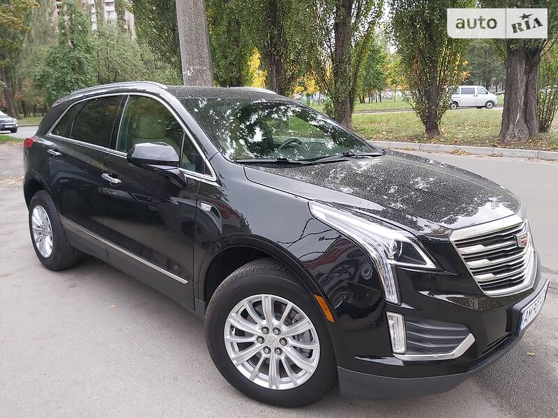 Внедорожник / Кроссовер Cadillac XT5 2016 в Житомире