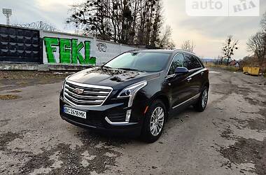 Внедорожник / Кроссовер Cadillac XT5 2017 в Львове