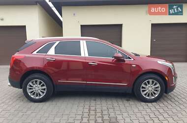 Внедорожник / Кроссовер Cadillac XT5 2017 в Хмельницком