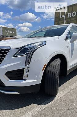 Внедорожник / Кроссовер Cadillac XT5 2019 в Киеве