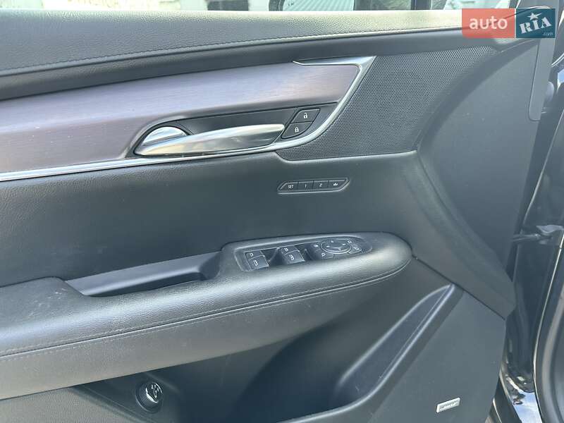 Внедорожник / Кроссовер Cadillac XT5 2016 в Киеве фото 8 Внедорожник / Кроссовер Cadillac XT5 2016 в Киеве