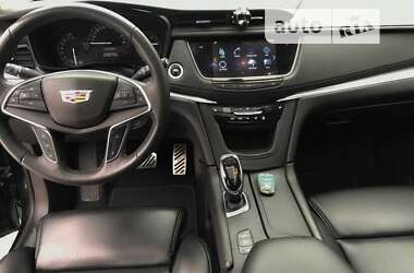 Внедорожник / Кроссовер Cadillac XT5 2016 в 