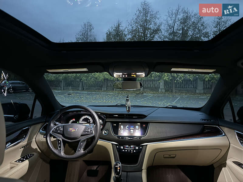 Внедорожник / Кроссовер Cadillac XT5 2017 в Умани