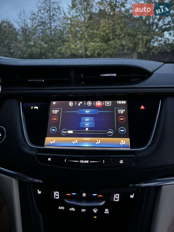 Внедорожник / Кроссовер Cadillac XT5 2017 в Умани