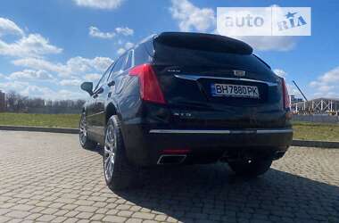 Позашляховик / Кросовер Cadillac XT5 2016 в Львові