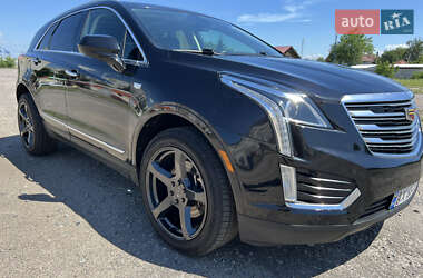 Внедорожник / Кроссовер Cadillac XT5 2018 в 