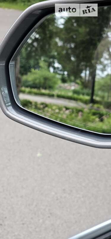 Внедорожник / Кроссовер Cadillac XT5 2018 в Киеве фото 31 Внедорожник / Кроссовер Cadillac XT5 2018 в Киеве