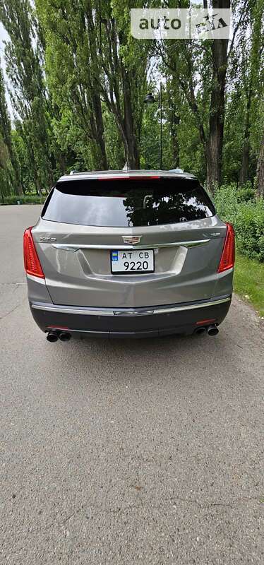 Внедорожник / Кроссовер Cadillac XT5 2018 в Киеве