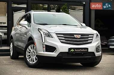 Внедорожник / Кроссовер Cadillac XT5 2017 в Киеве