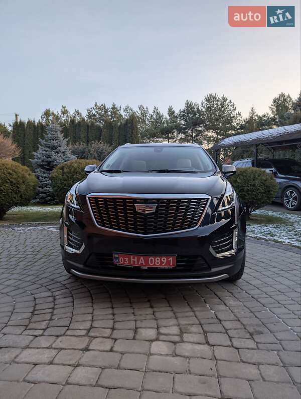 Внедорожник / Кроссовер Cadillac XT5 2021 в Луцке
