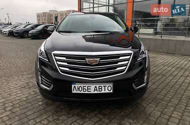 Внедорожник / Кроссовер Cadillac XT5 2019 в 